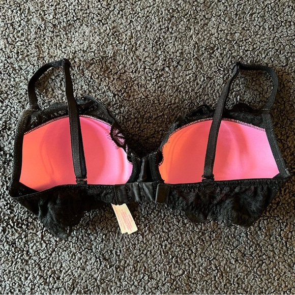 PINK | Lightly Lined Plunge Bra - Picture 4 of 7